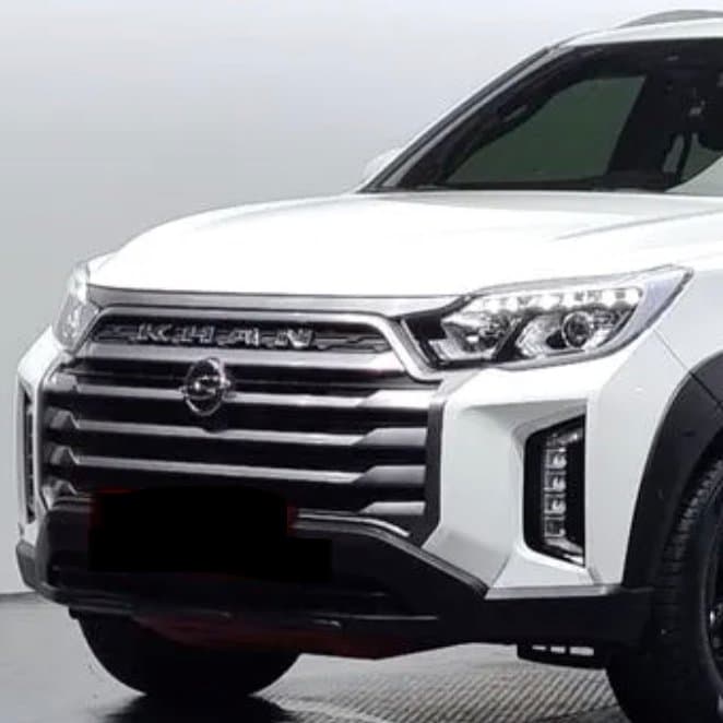 rexton_khan_front_2021