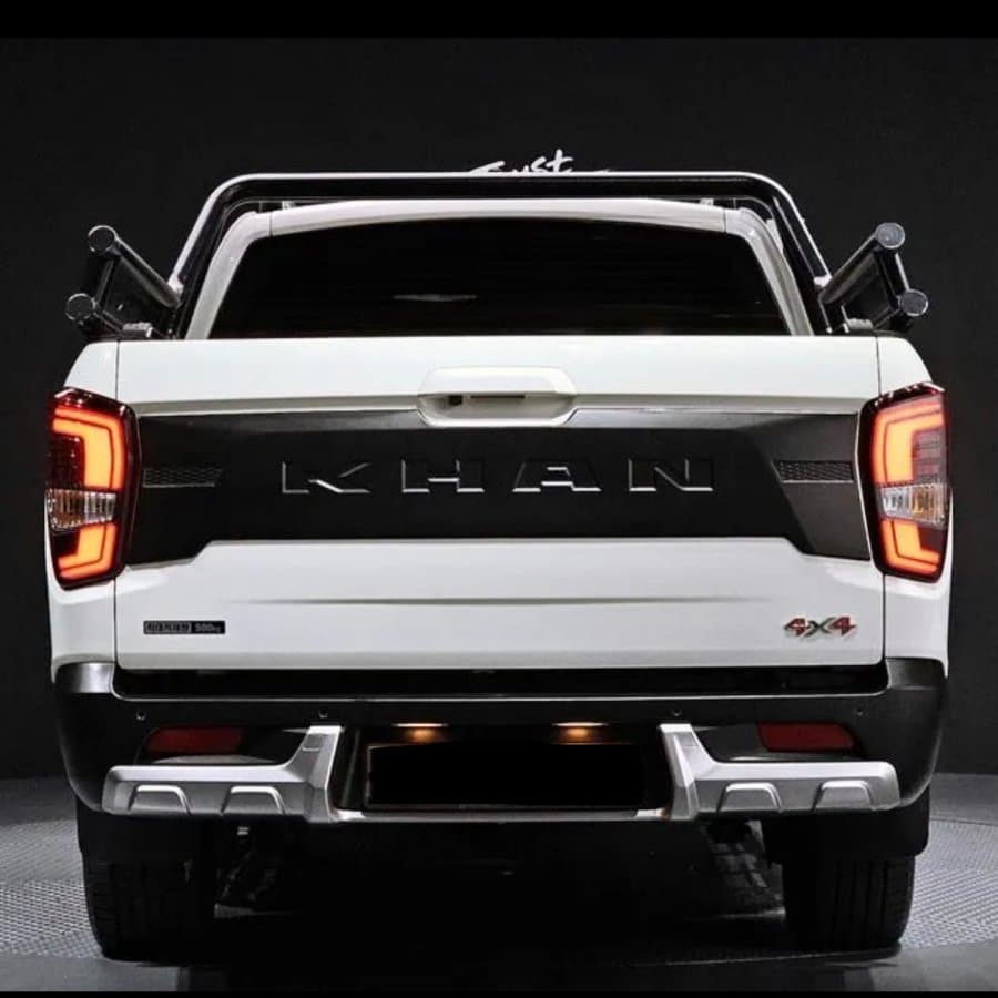 rexton_khan_rear_2021