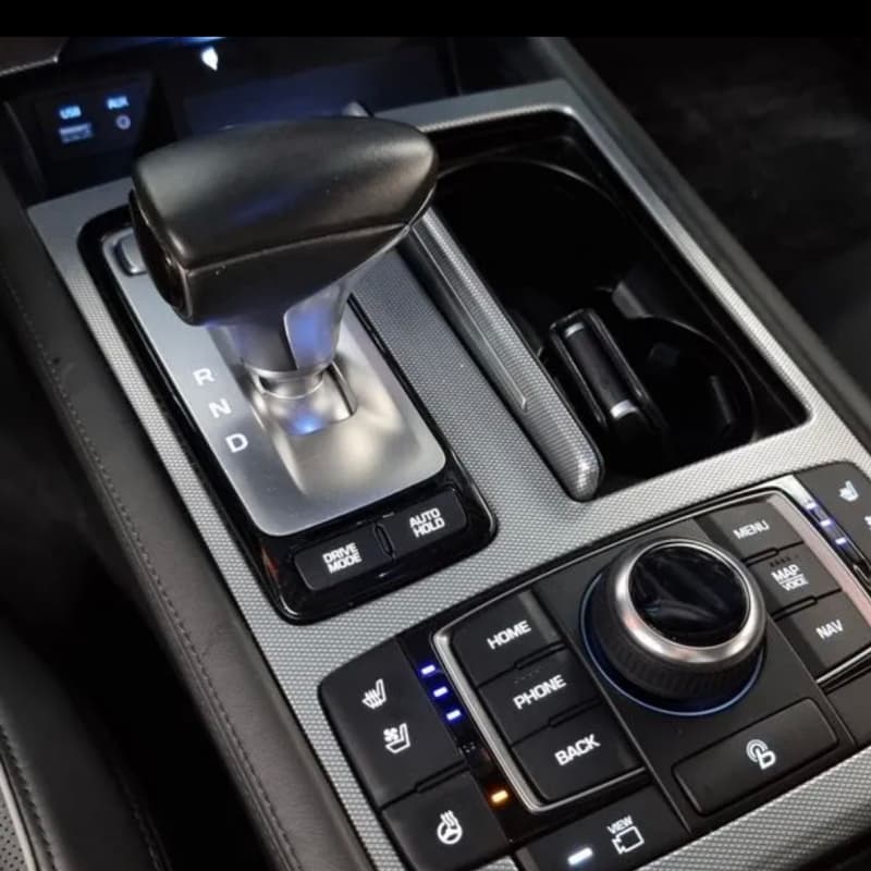 Genesis_G80_Gear_knob